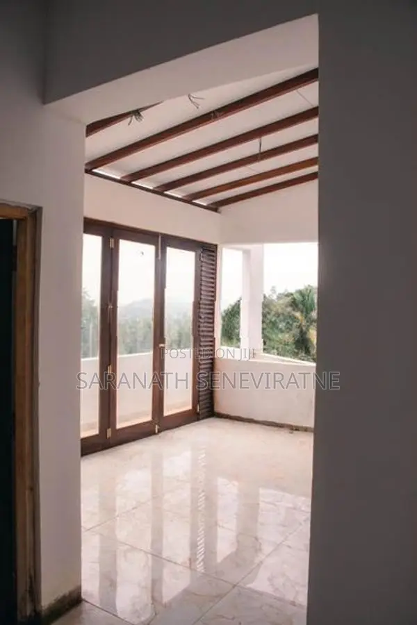 Brand New House for Sale – Bahirawakanda Path, Kandy