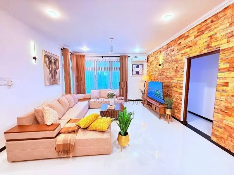SUPAR LUXURY BRAND NEW THREE STOREY HOUSE FOR SALE IN BATTARAMULLA