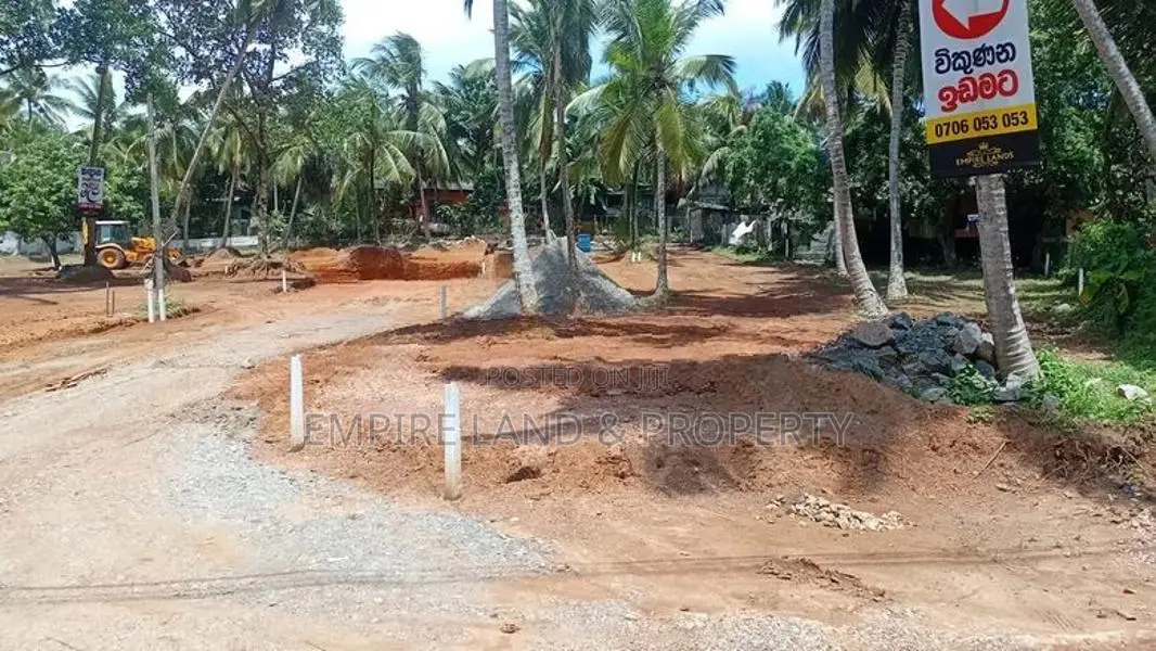 කඳන බටගම අගනා නේවාසික බිම් කොටස් වැදගත් පරිසරයක