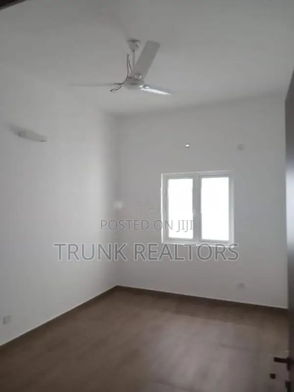 Mulberry Residencies 02BR Apartment For Sale Colombo 10 (NK107724)