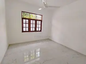අලුත් දෙමහල් නිවසක් විකිනිමට මහරගම නුගේගොඩ මාර්ගයේ දෙල්කන්ද .