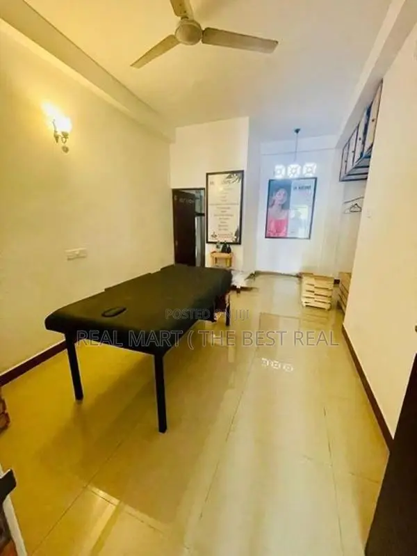 Boralesgamuwa : 2BR (11P) Residential House for Sale