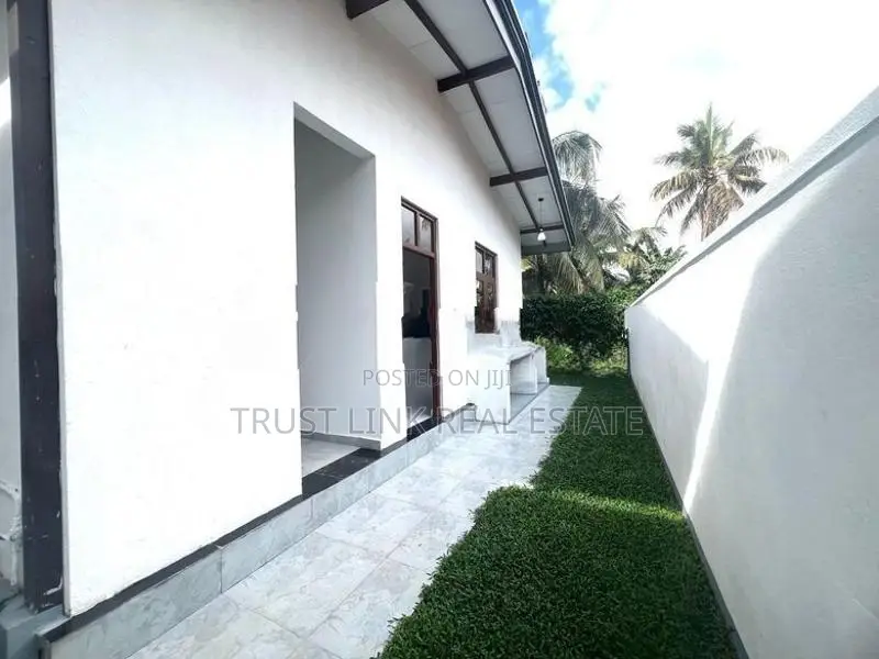 Modern House for Sale in Ja-Ela