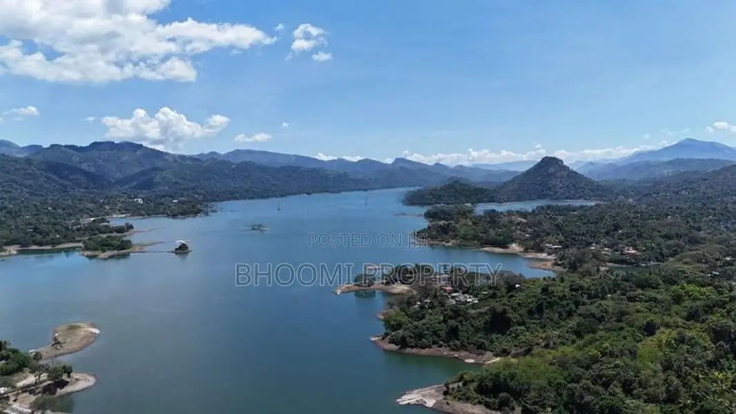 Land for sale in Digana