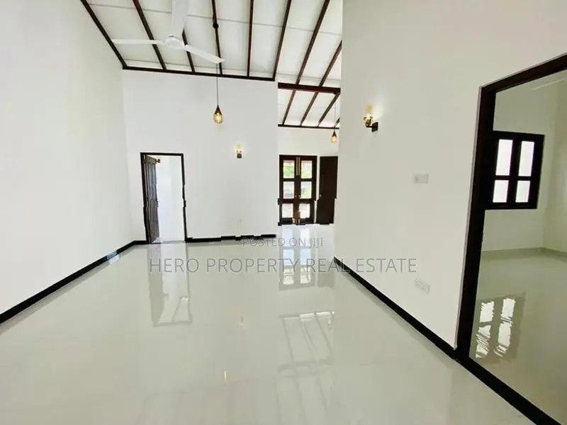 Brand New Luxury House for Sale in Athurugiriya 🎀