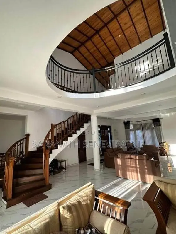 Luxury Multi-Level House for Sale – Ampitiya Road, Kandy