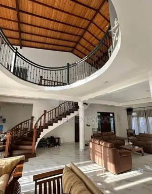 Luxury Multi-Level House for Sale – Ampitiya Road, Kandy