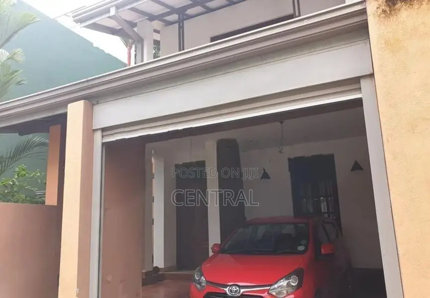 Beautiful Two storey House for sale in Wattala (C7-3026)