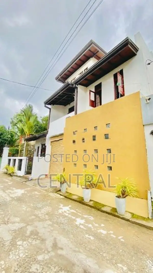 Beautiful 3 Story luxury house for sale in Matagoda,Wattala (C7-5617)