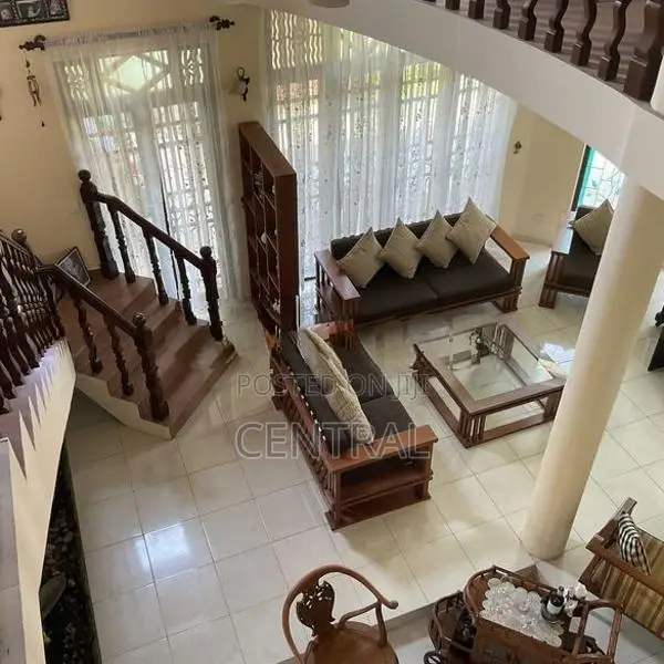 Luxurious 5 Bedroom 3-Story House for Sale in Paliyawatta (C7-5614)
