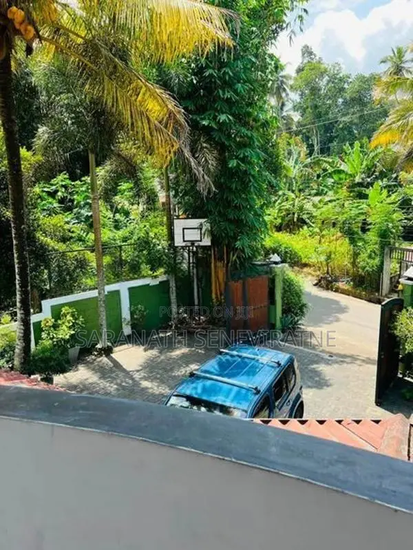 Luxury House for Sale – Pallegunnapana, Kandy - Kundasale