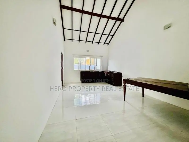 Modern Quality Valuable House for Sale in Athurugiriya