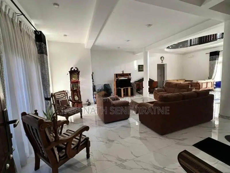 Luxury Multi-Level House for Sale – Ampitiya Road, Kandy