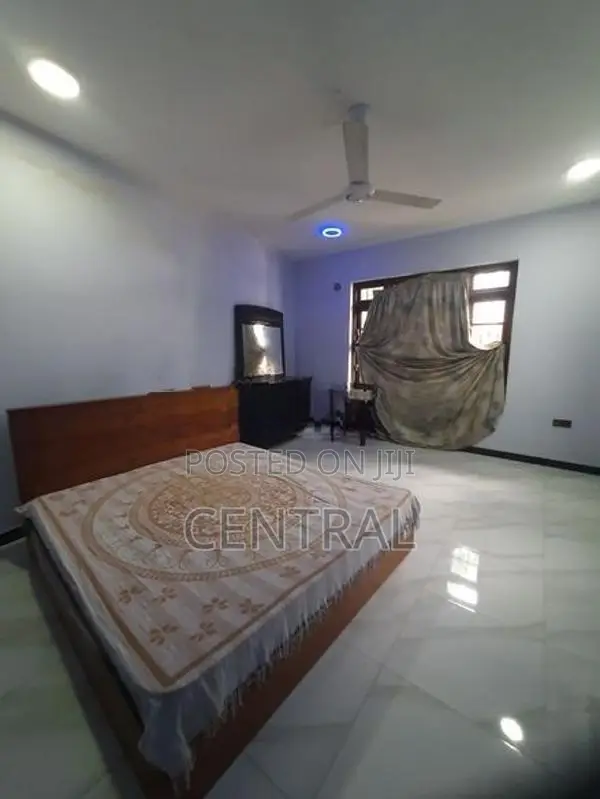 Architect-Designed Beautiful House for Sale in Wattala (C7-5566)