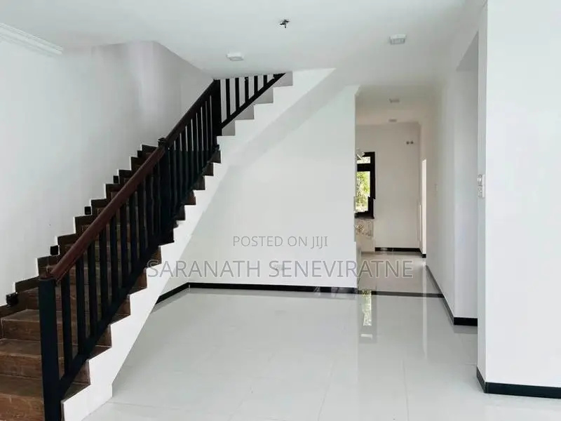 Luxury 3-Story House With Pool 4 Sale @ Arangala Scheme, Kandy Kundasa