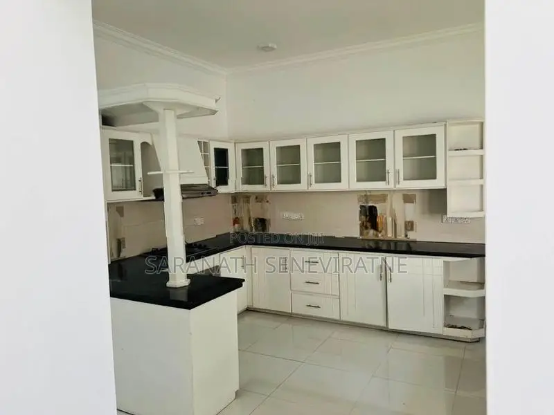Luxury 3-Story House With Pool 4 Sale @ Arangala Scheme, Kandy Kundasa