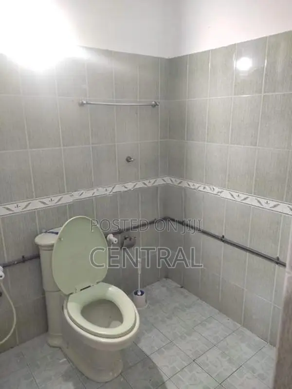 4 Bedroom House for Sale Kuda Edanda Road, Wattala (C7-8360)