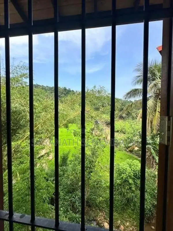 Luxury Multi-Level House for Sale – Ampitiya Road, Kandy