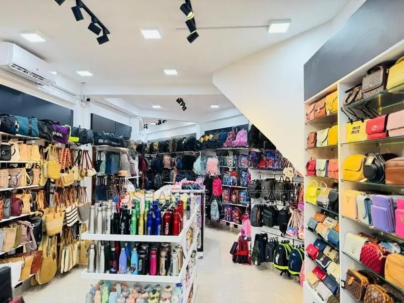 3 STORIED COMMERCIAL BUILDIND FOR RENT COLOMBO 2 AS2697