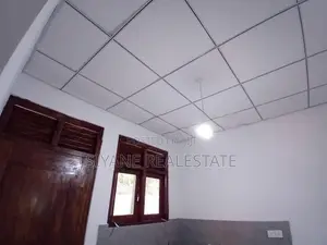 යක්කල නගරයට සහ ගම්පහට ආසන්නව නවීන පදිංචි නොවූ තනි මහල් නිවස(පර්චස් 6.2