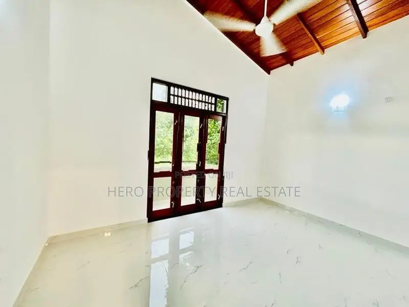HAS208- Elegant Luxurious House for Sale in Piliyandala 🏠