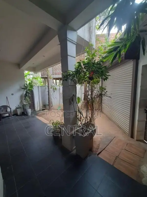 Architect-Designed Beautiful House for Sale in Wattala (C7-5566)