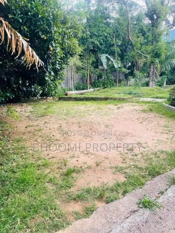 මාතලේ රජ වීදිය පෙනෙන මානයේ අගනා බිම් කොටස් කිහිපයක්