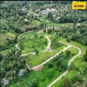 පේරාදෙනියට සමීපවම ඉඩමක්