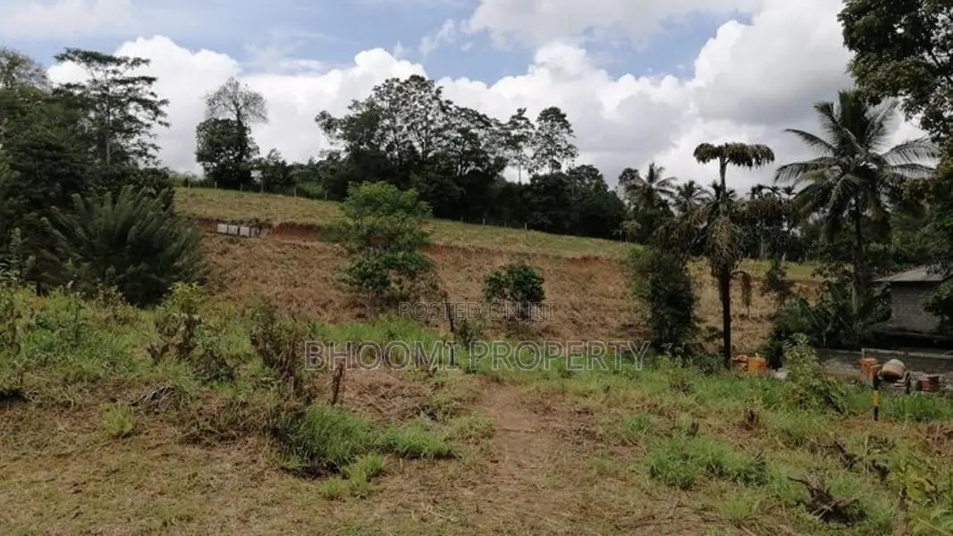 පේරාදෙනියට සමීපවම ඉඩමක්
