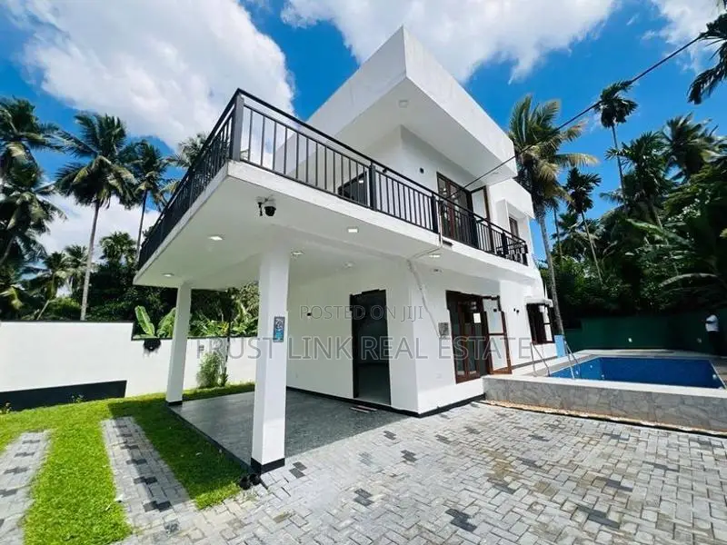2 Storey House with Swimming Pool for Sale in Sapugaskanda