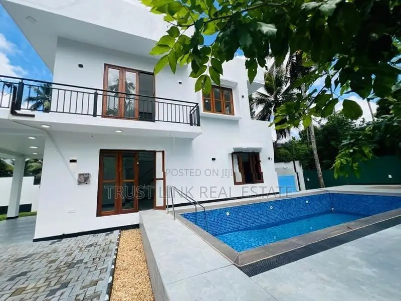 2 Storey House with Swimming Pool for Sale in Sapugaskanda