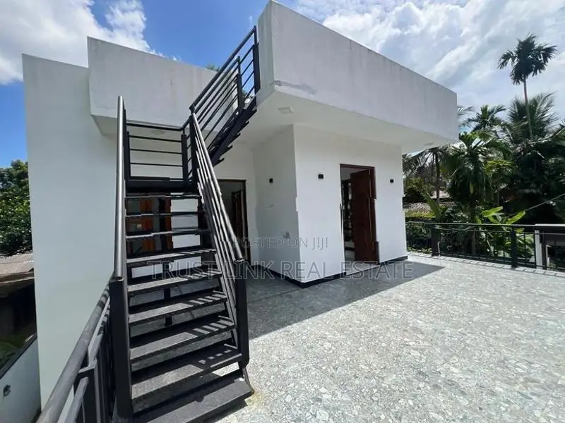 2 Storey House with Swimming Pool for Sale in Sapugaskanda