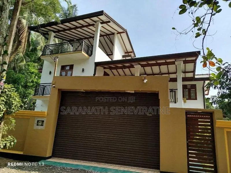 Luxury 3 Storied House For Sale in Panadura Hirana - Near Blogoda Lake