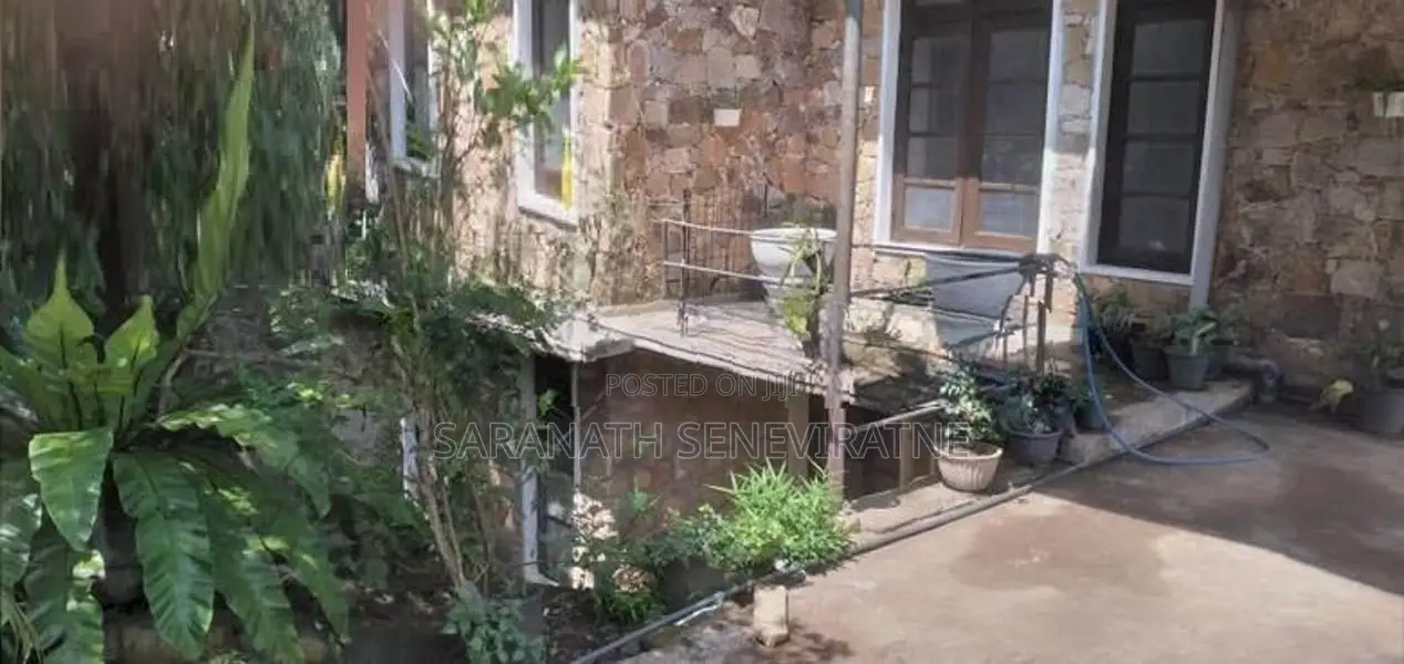 Scenic Two-Story House for Sale – Heerassagala, Kandy City