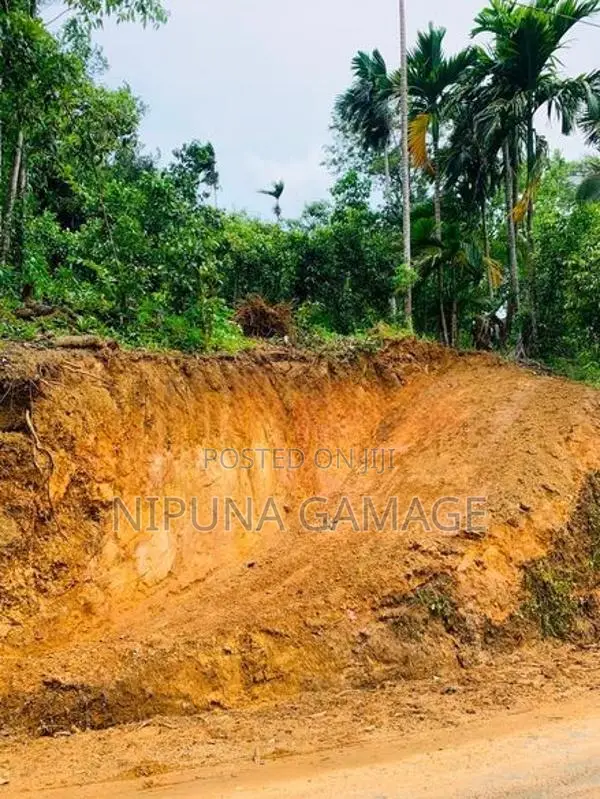 Land for Sale – Deiyandara, Kirama Road
