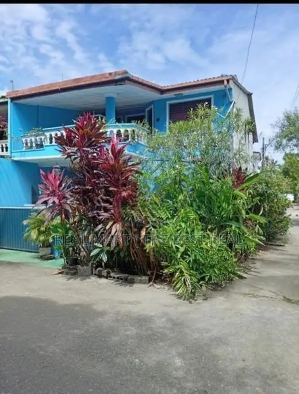 PELIYAGODA : 4-BR (6P) TWO STOREY HOUSE FOR SALE
