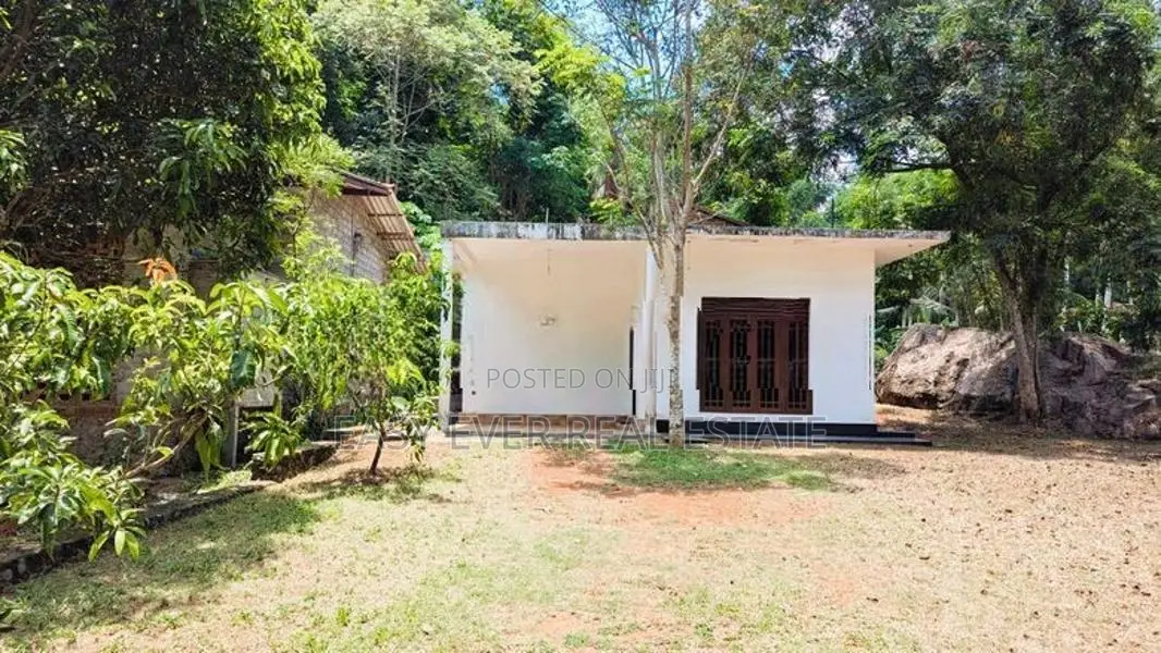 Kalagedihena දෙමහල් නිවසක්