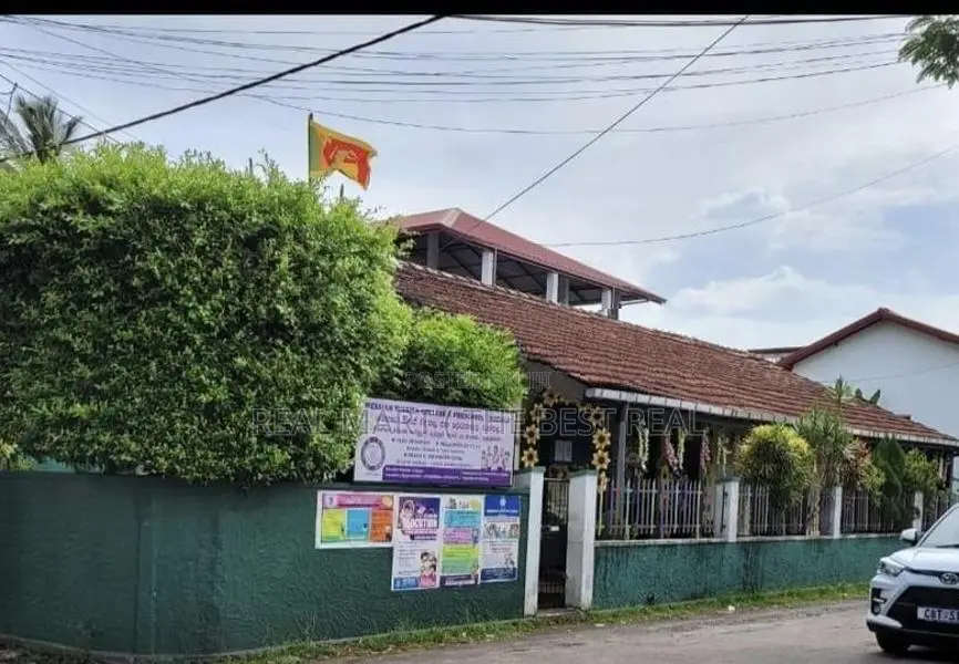 WATTALA : 3-BR (13.34P) PRIME HOUSE FOR SALE IN HENDALA