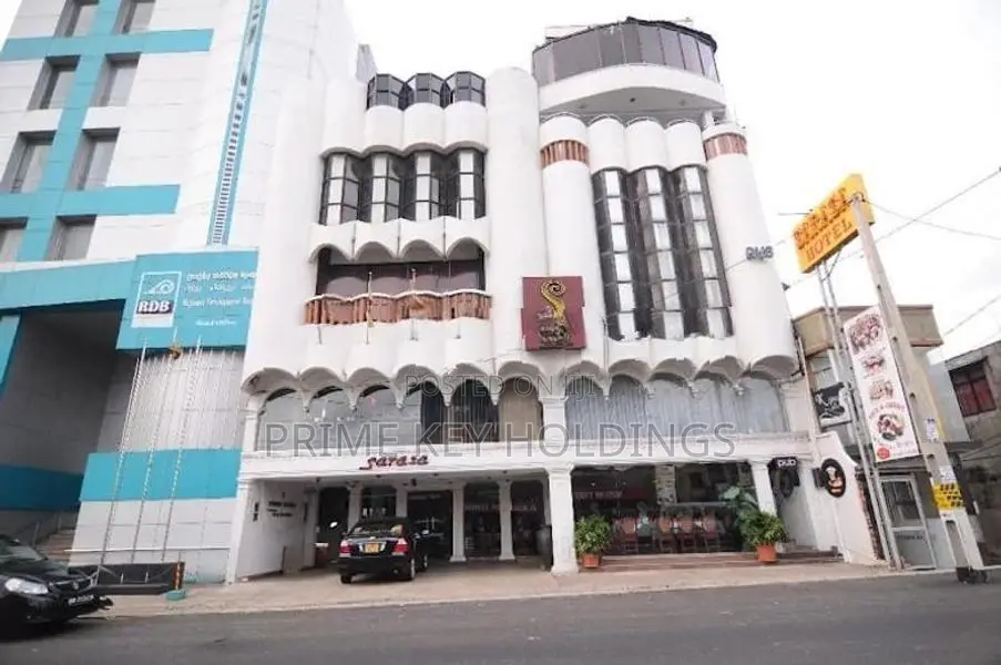 Commercial Restaurant for Lease – Kelaniya [cr103]