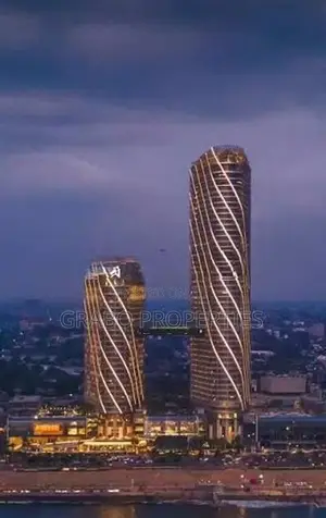 Brand New Luxury unit in ITC RATNADIPA, Colombo