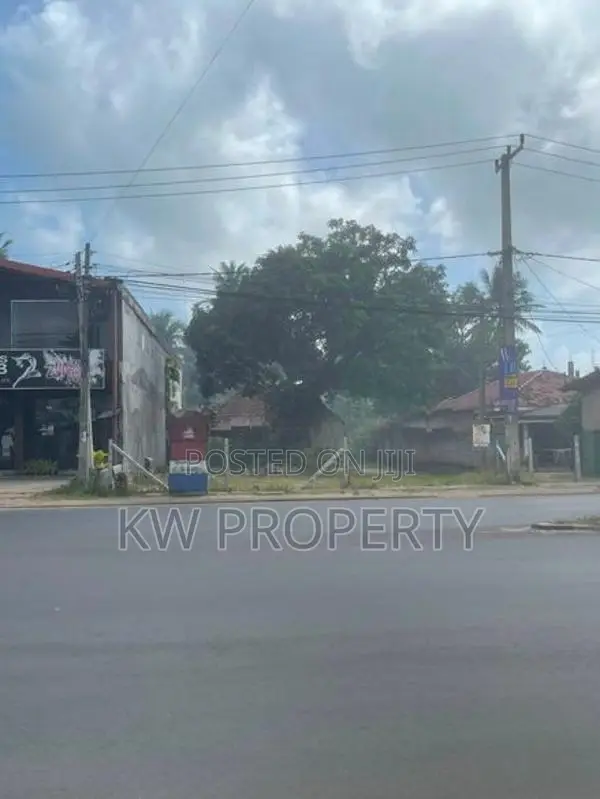 Land for sale in negombo
