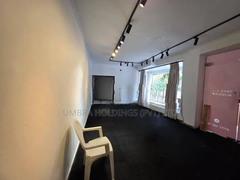Office/Shop For Rent In Colombo 5 - 532U