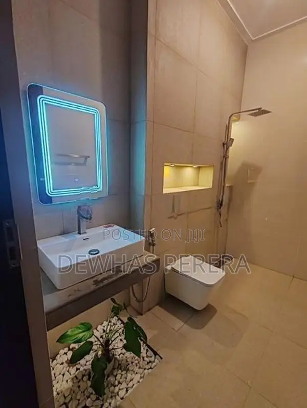 super luxury 3story Brand new house smak juntion kadawata