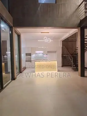 super luxury 3story Brand new house smak juntion kadawata