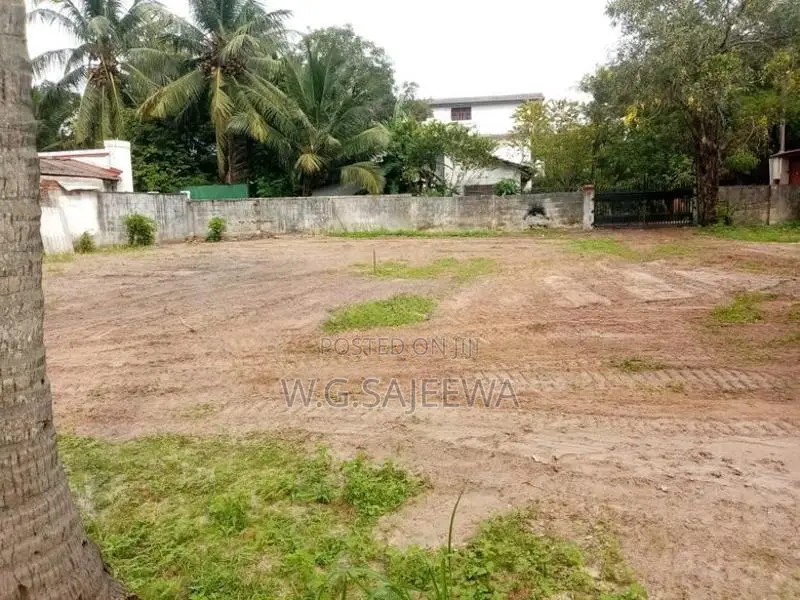 7 Perch Land for Sale in Araliya Garden, Ja-Ela