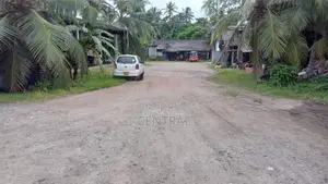 1 Acre Commercial Land for sale in Uswetakeiyawa (C7-10296)