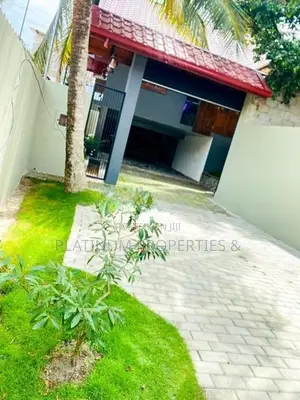 Brand New Super Luxury Villa / House For Sale In Bandaragama Mahabella