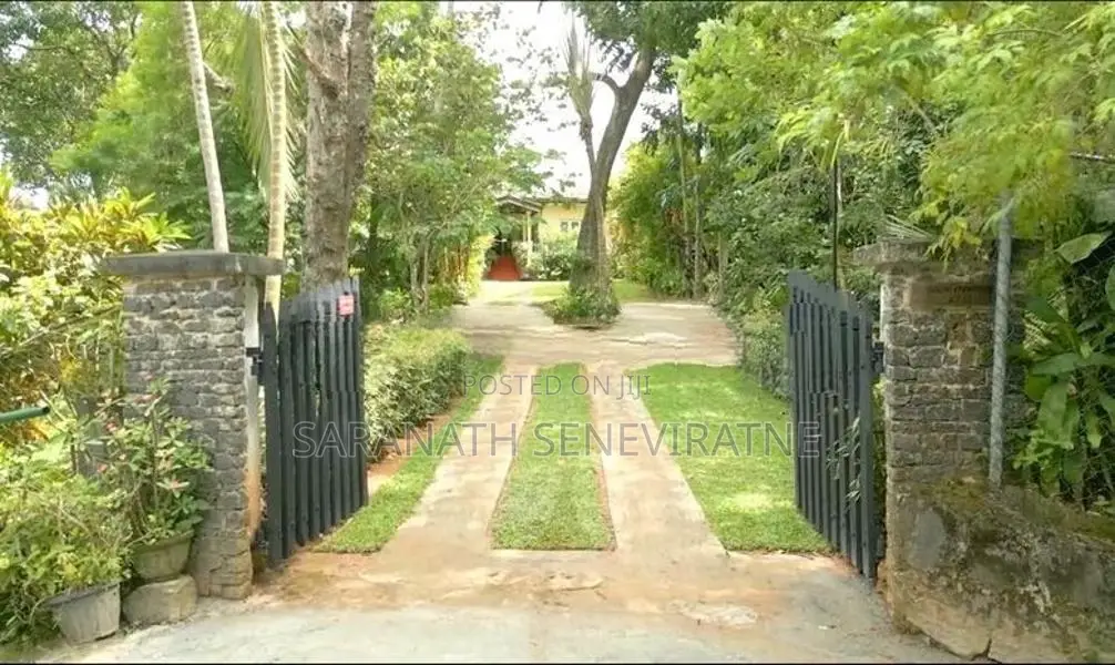 Elegant Cottage for Sale – George E. De Silva Mawatha, Aniwatta, Kandy
