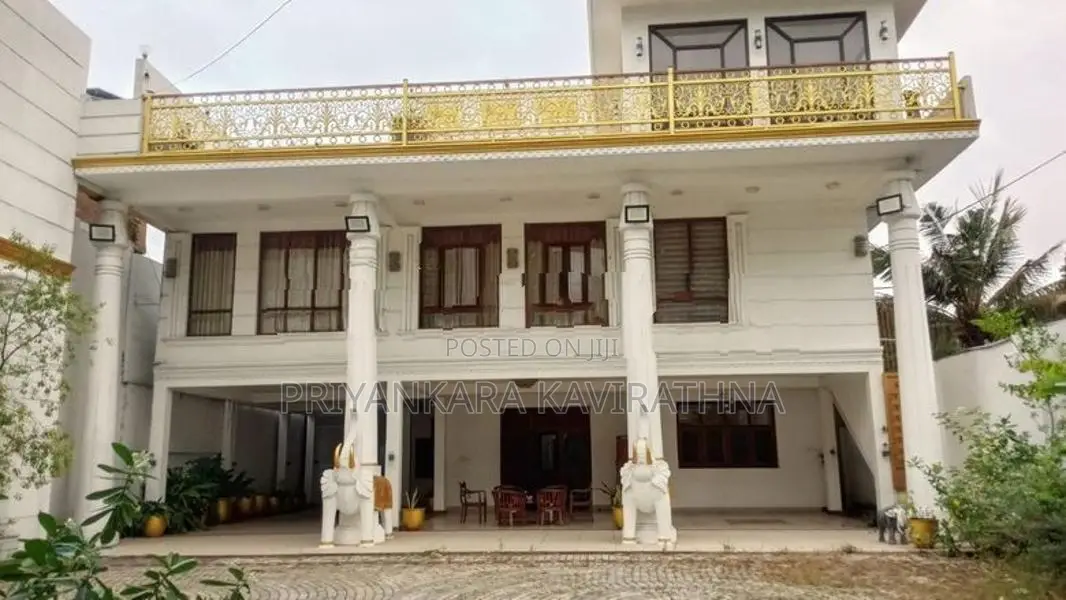 27.5 Perches - Super Luxury 3 Storied House in Kandana