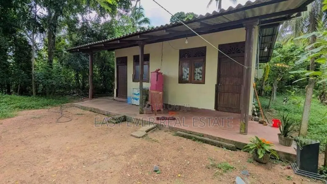 නිට්ටඹුව – වතුපිටිවලින් වටිනා නිවසක් / HS 14781